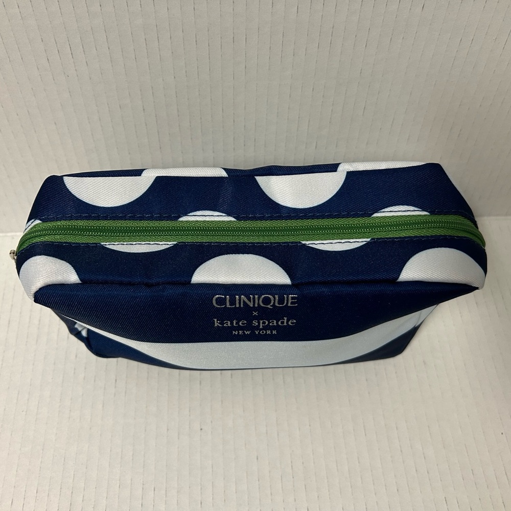 Kate Spade Blue and White Cosmetic Bag NWOT - Picture 9 of 9